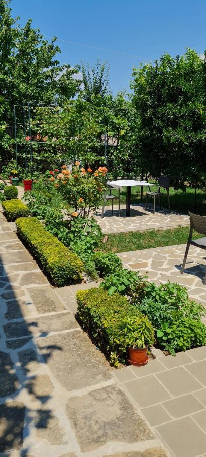 Garden Guest House Përmet Exteriér fotografie